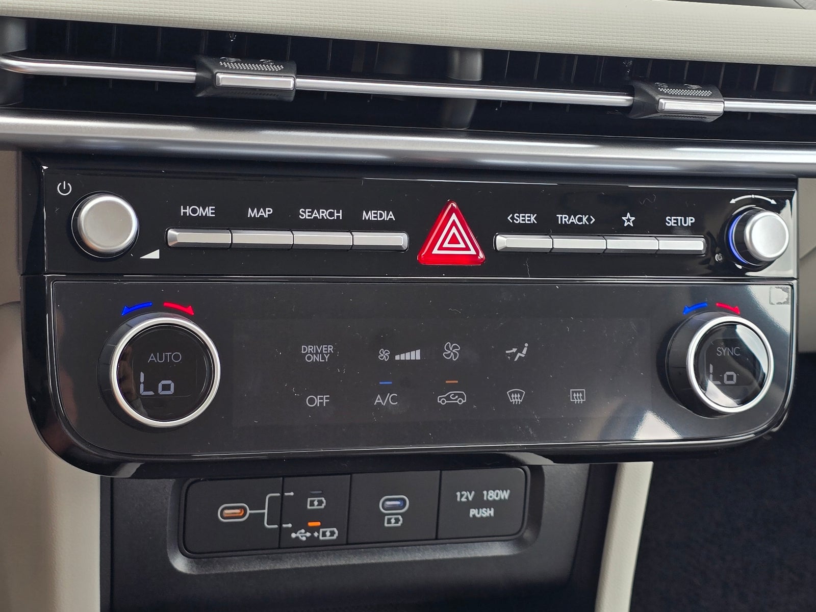 2026 Hyundai TUCSON Blue SE