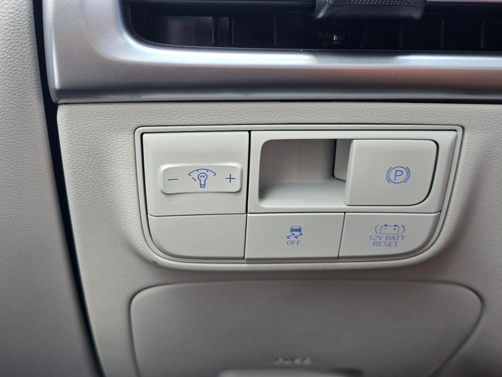 2026 Hyundai TUCSON Blue SE