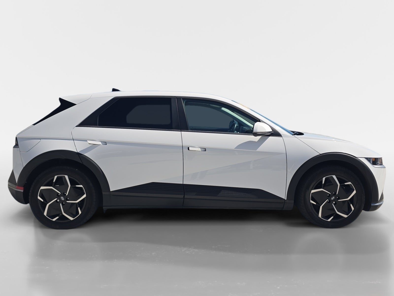 Certified 2023 Hyundai IONIQ 5 SEL with VIN KM8KNDAF3PU204438 for sale in Knoxville, TN