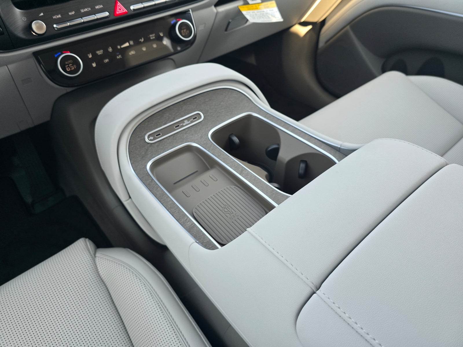 2027 Hyundai PALISADE HYBRID Blue SEL Premium 8P