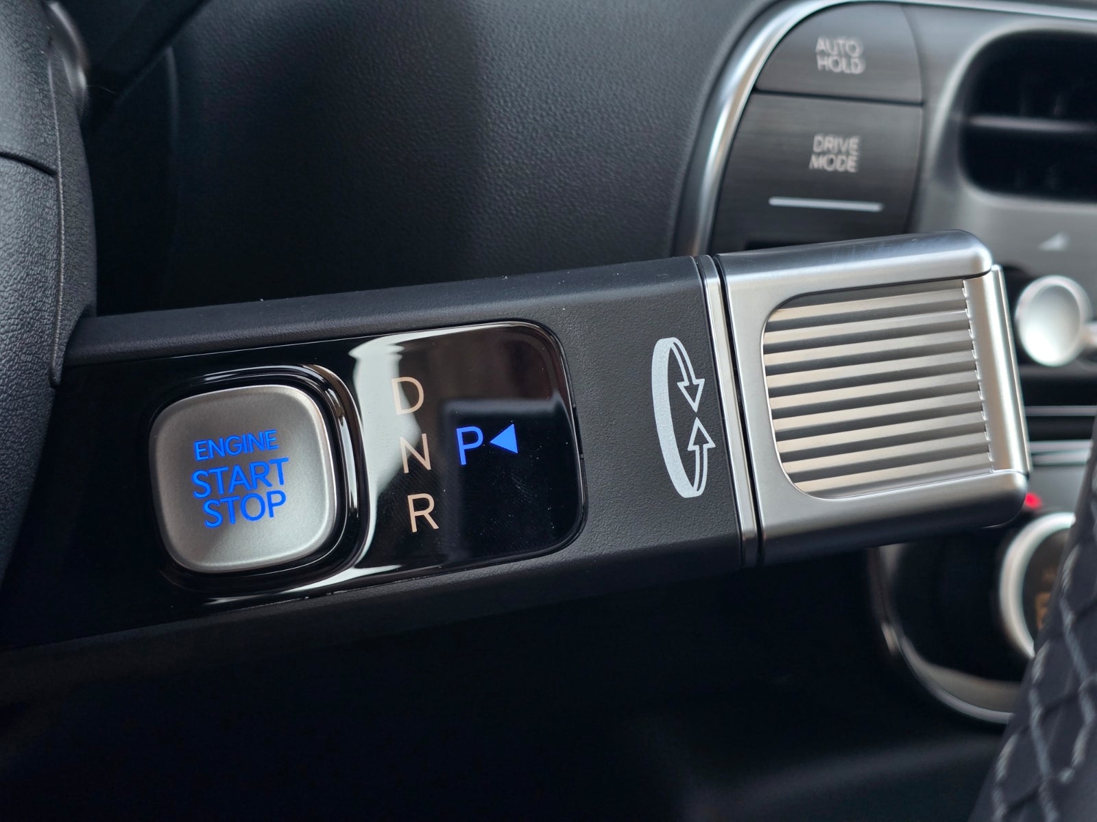 2027 Hyundai PALISADE HYBRID Blue SEL 7P