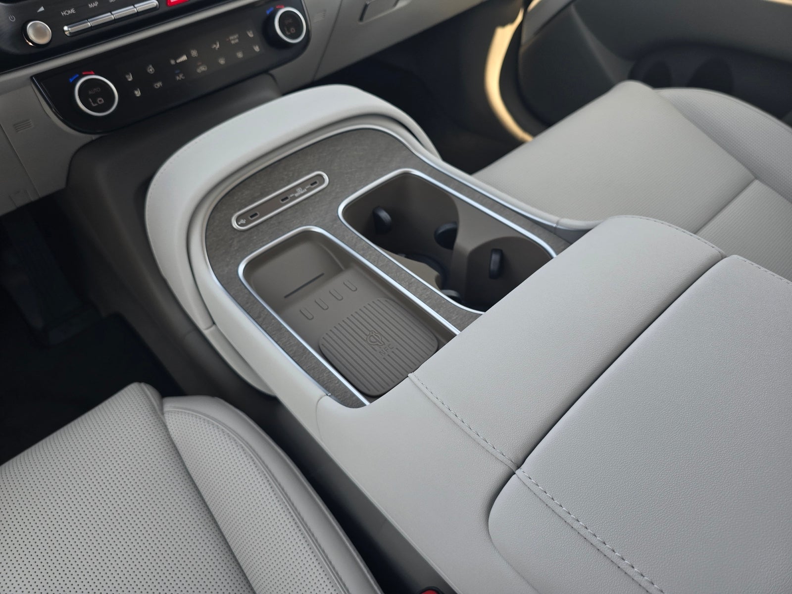 2027 Hyundai PALISADE SEL Premium 7P
