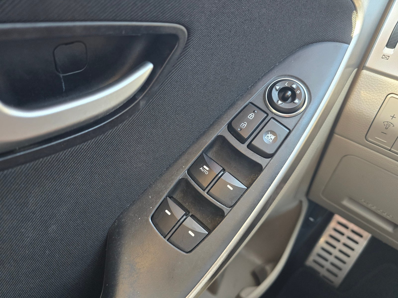 2013 Hyundai ELANTRA GT Base