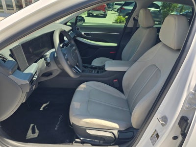 2025 Hyundai SONATA SE