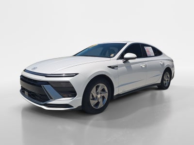 2025 Hyundai SONATA SE