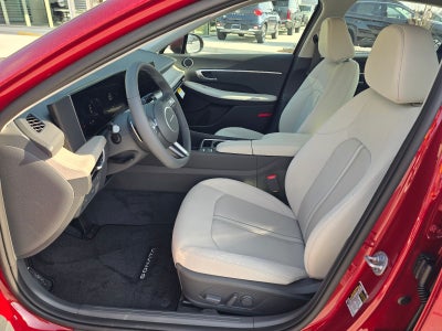 2026 Hyundai SONATA HYBRID SEL