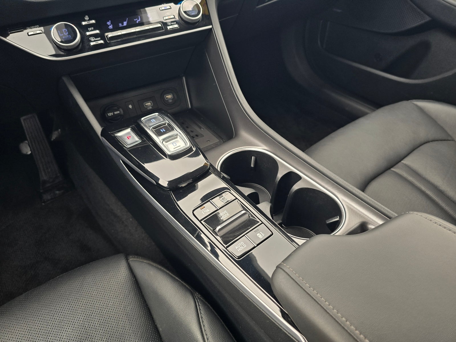 2022 Hyundai SONATA HYBRID Limited