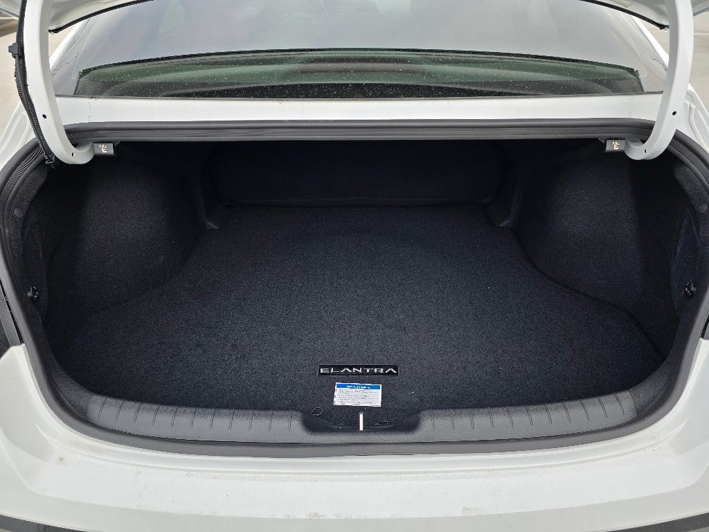 2025 Hyundai ELANTRA HEV SEL Sport