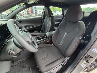 2025 Hyundai ELANTRA HEV SEL Sport