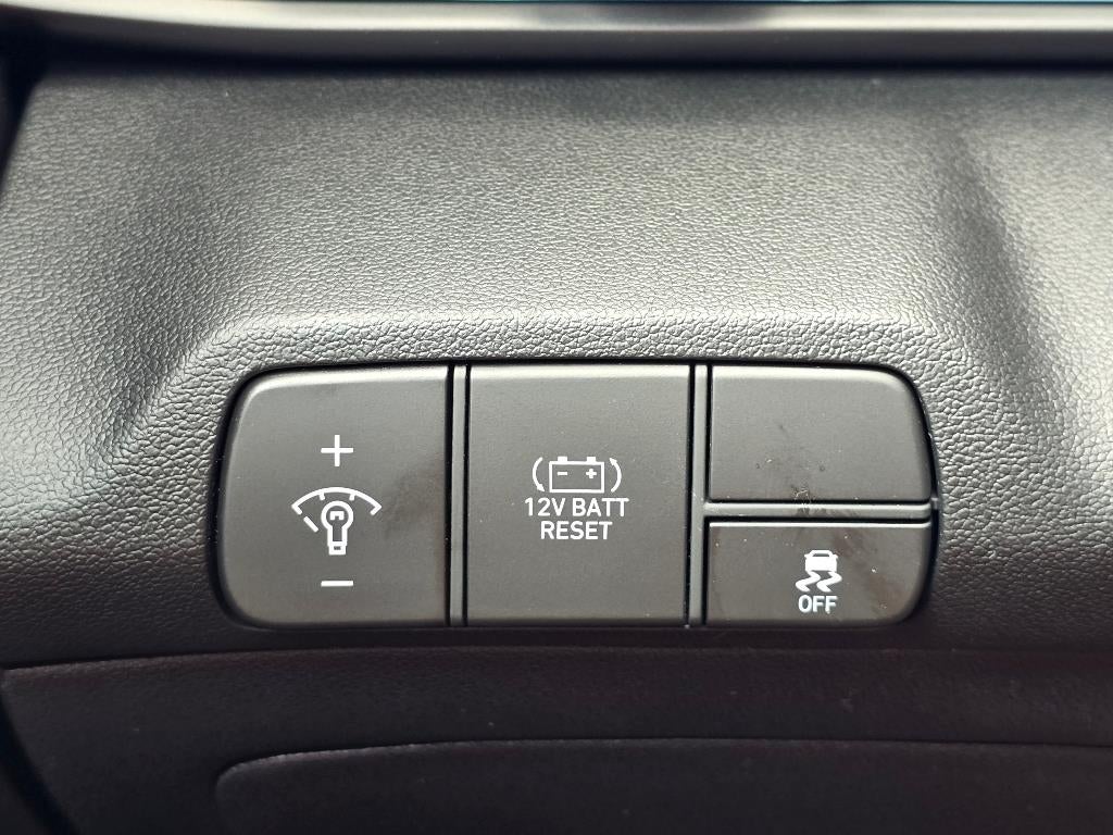 2025 Hyundai ELANTRA HEV SEL Sport