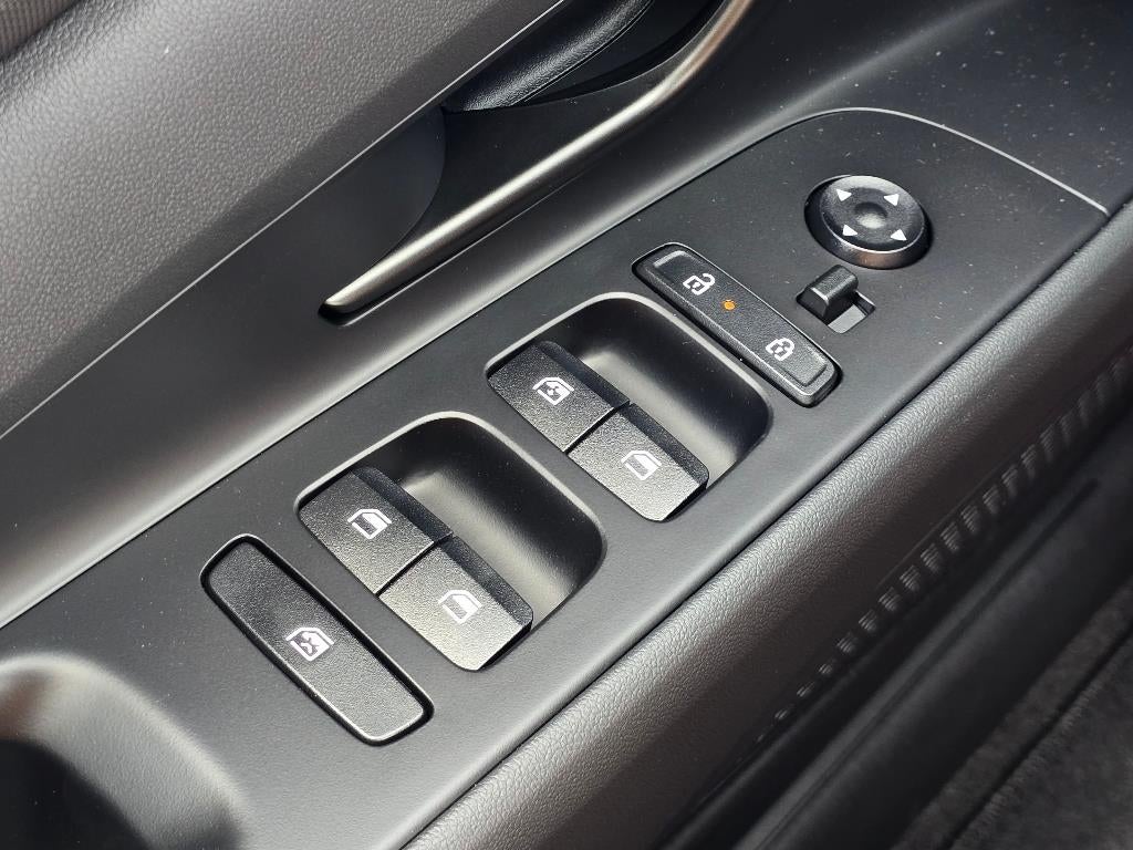 2025 Hyundai ELANTRA HEV SEL Sport