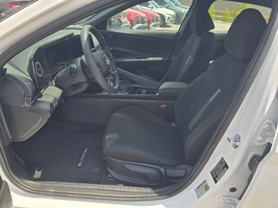 2025 Hyundai ELANTRA HEV SEL Sport