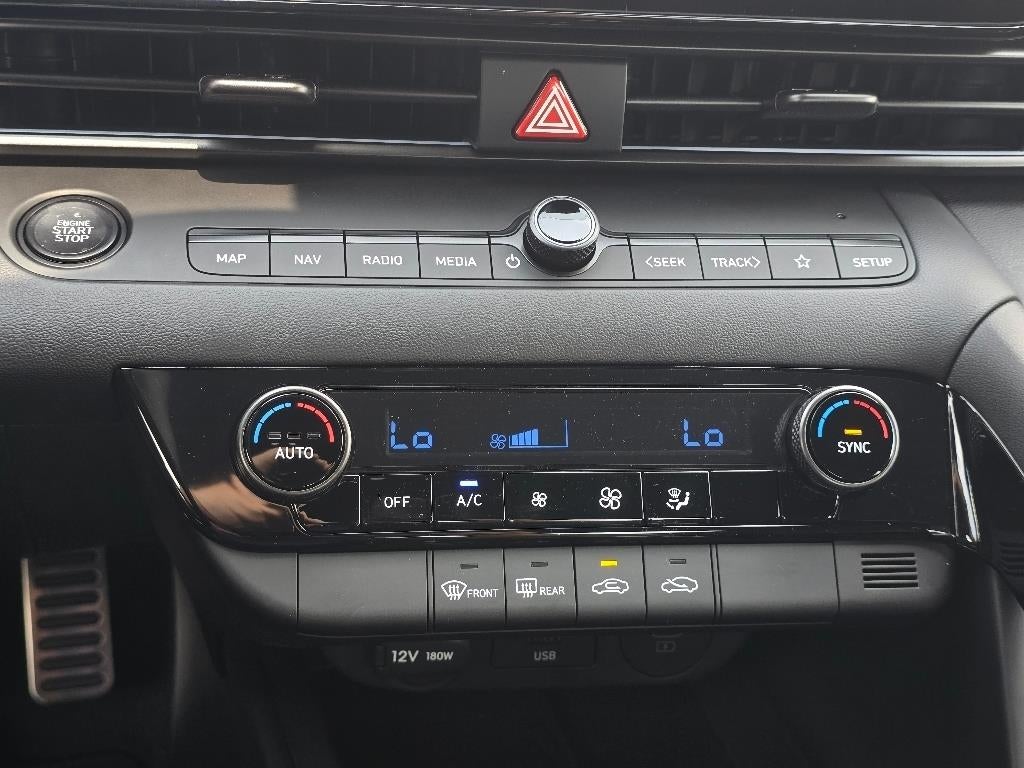 2025 Hyundai ELANTRA HEV SEL Sport