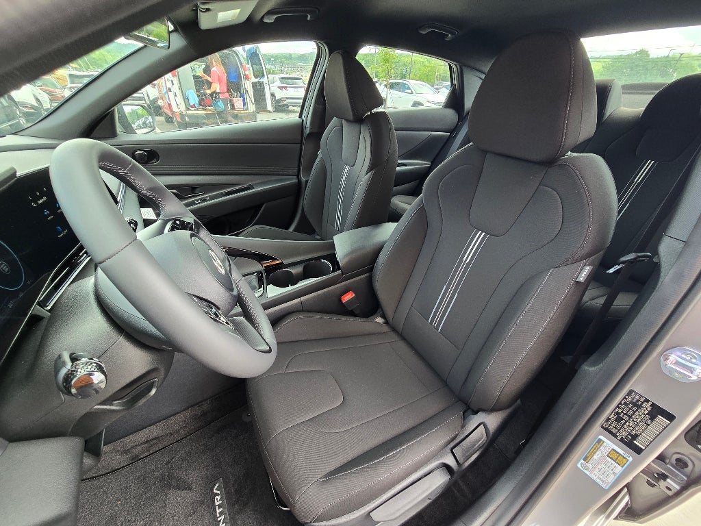 2025 Hyundai ELANTRA HEV SEL Sport