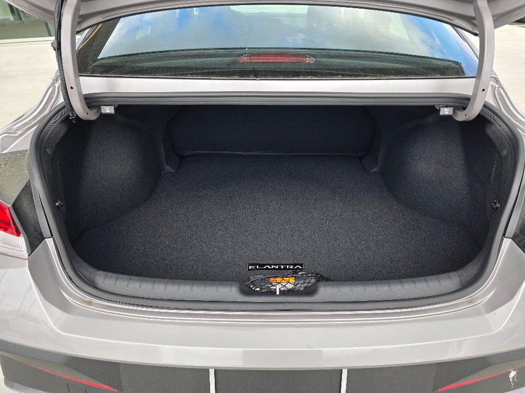 2025 Hyundai ELANTRA HEV SEL Sport