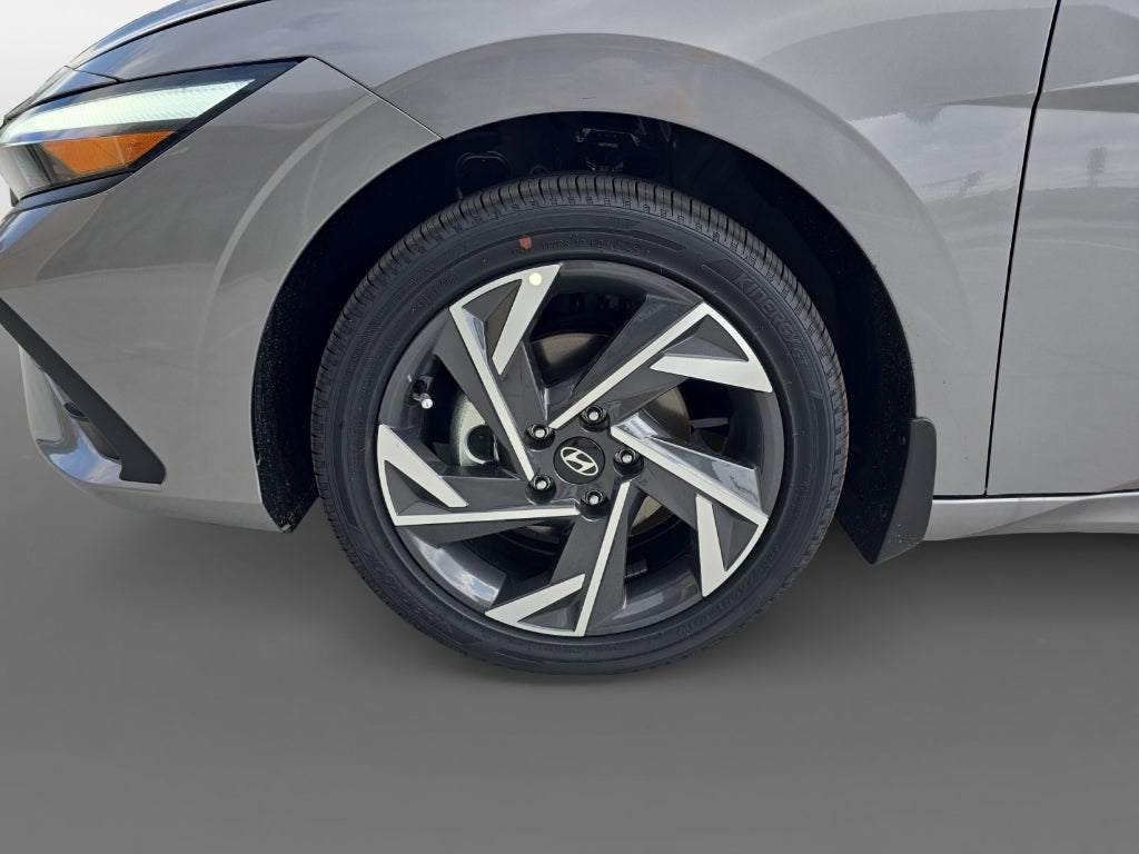 2025 Hyundai ELANTRA HEV SEL Sport