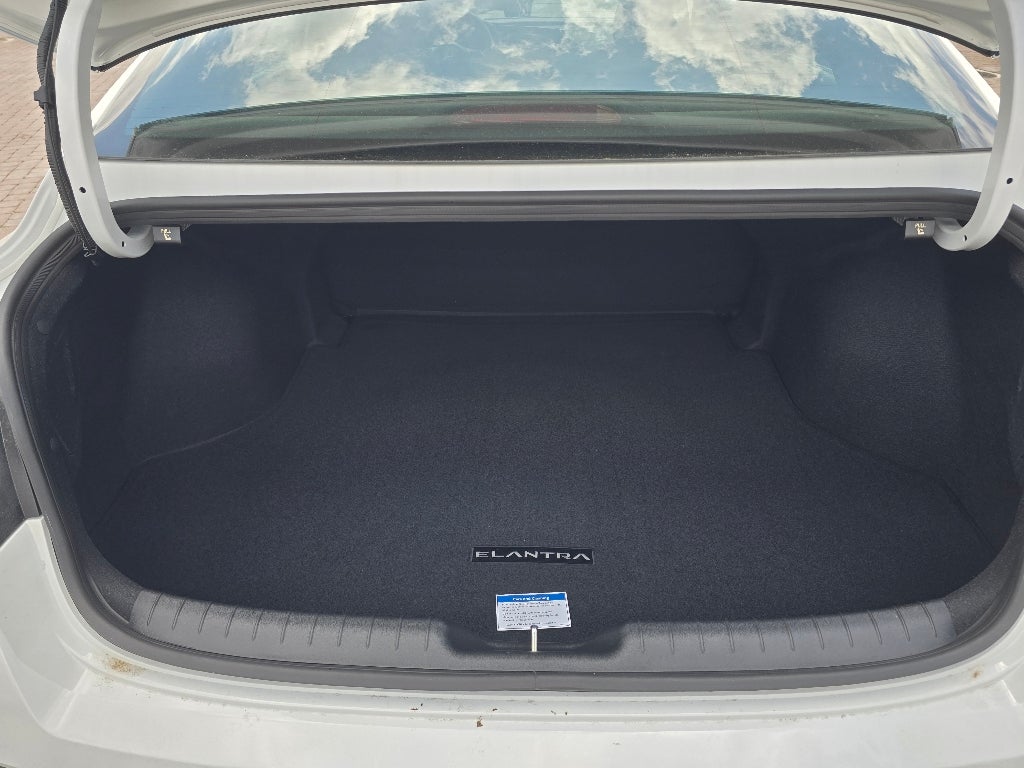 2025 Hyundai ELANTRA HEV SEL Sport