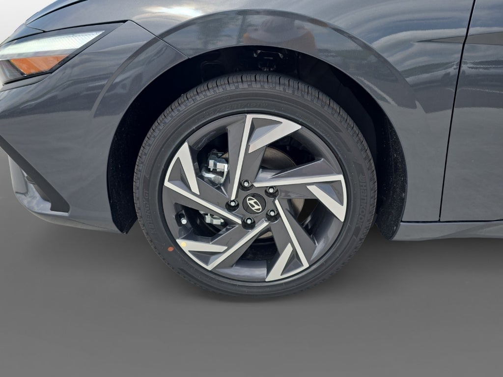 2025 Hyundai ELANTRA HEV SEL Sport