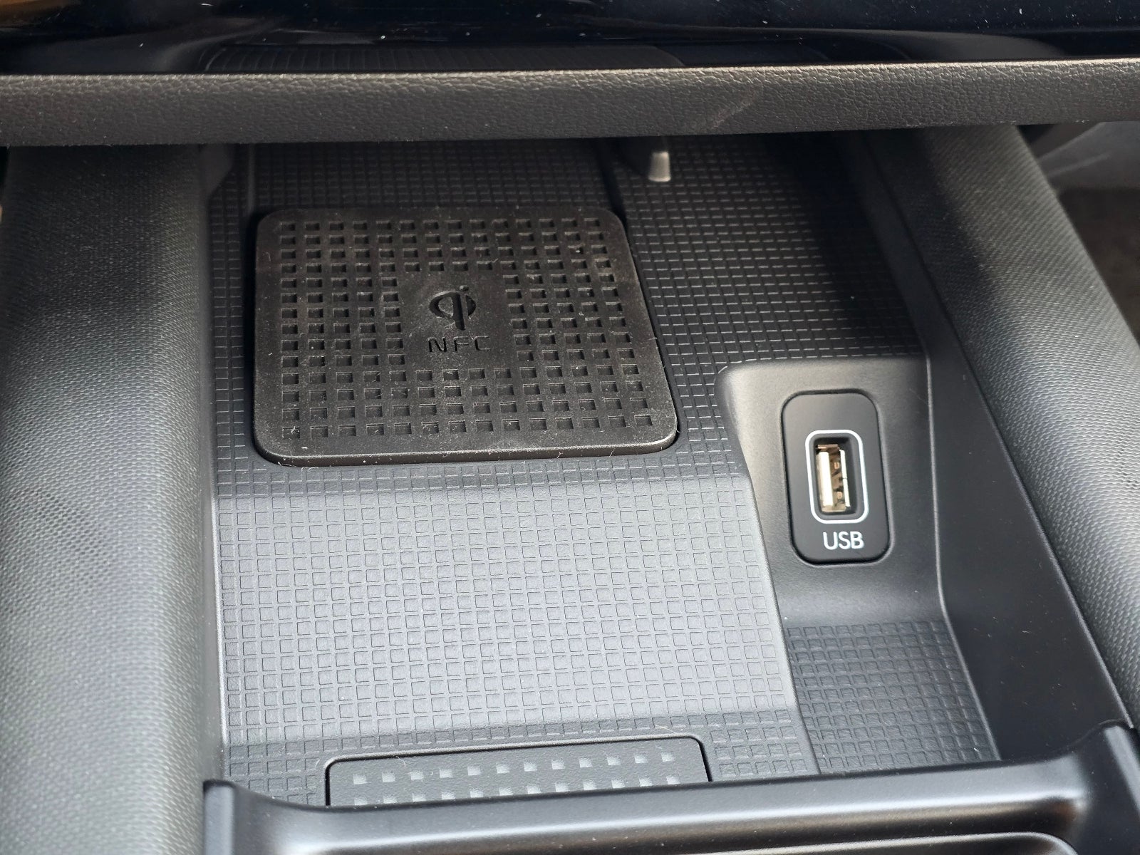 2025 Hyundai IONIQ 6 Limited