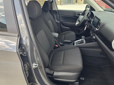 2023 Hyundai VENUE SE