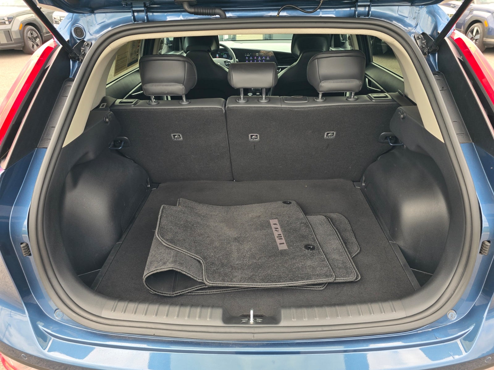 2025 Kia Niro EX