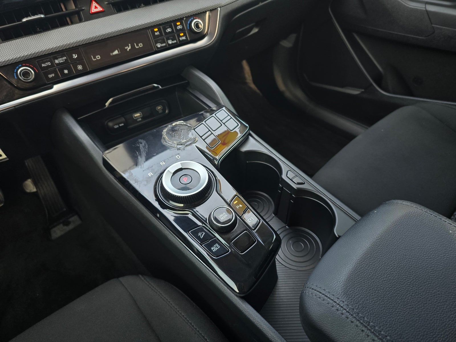 2025 Kia Sportage Hybrid LX