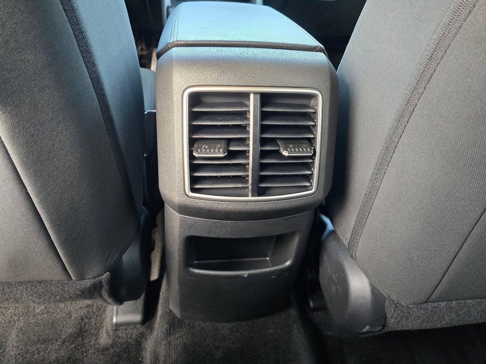 2025 Kia Sportage Hybrid LX