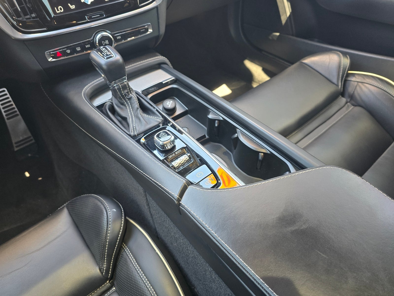 2020 Volvo S90 R-Design